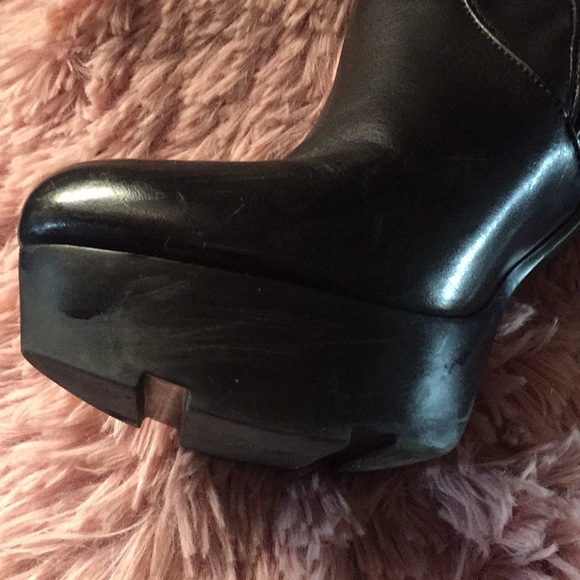 Guess platform 4 in heel boot very distressed - Picture 12 of 16